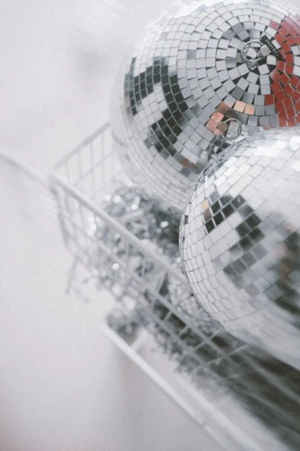 熱鬧的夜店派對場景